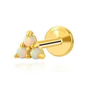 Cor Bloom Triangle Opal Labret Piercing Stud